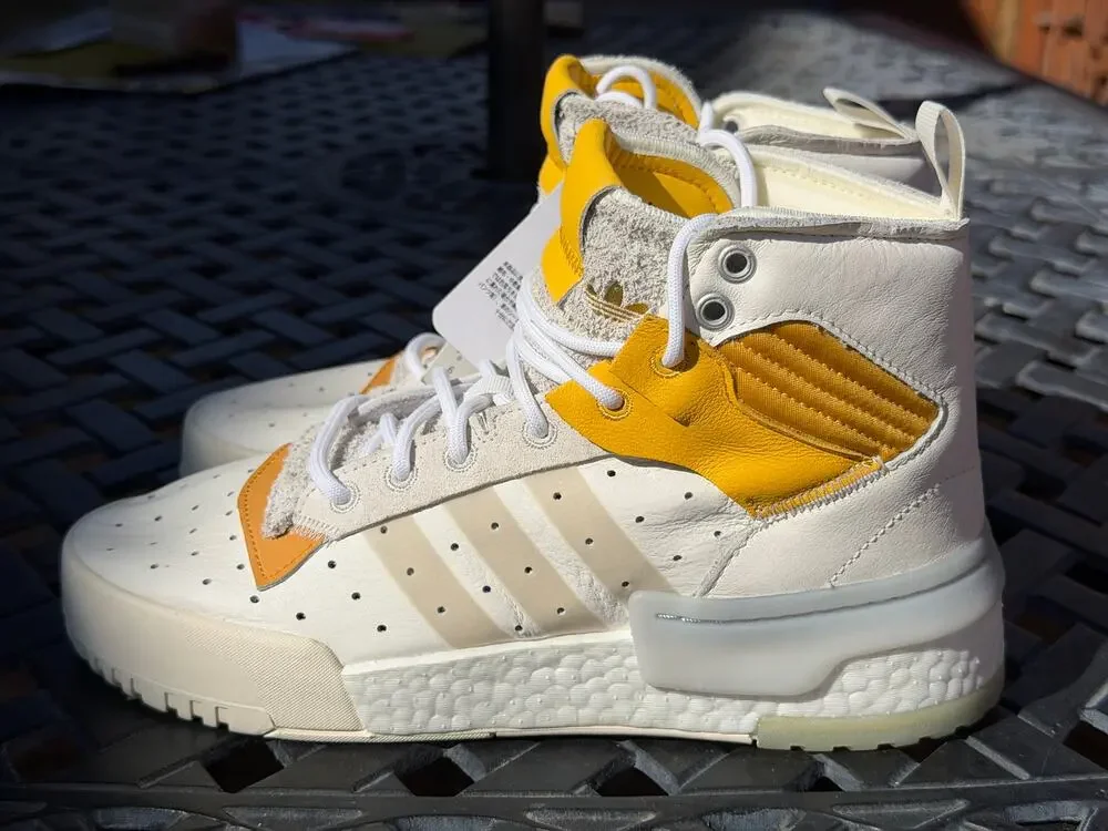adidas Men Rivalry Rm High Top White Mustard Yellow Basketball F34144 Size 6 NWT